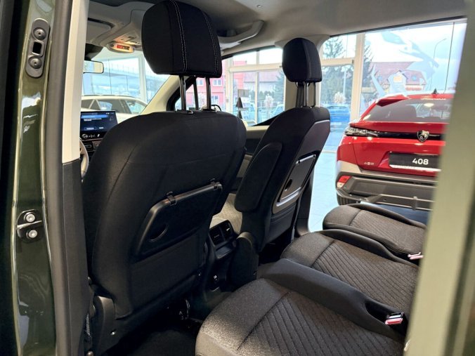 Peugeot Rifter, Peugeot Rifter ALLURE 110k, Benzin, 7 let záruka, barva zelená