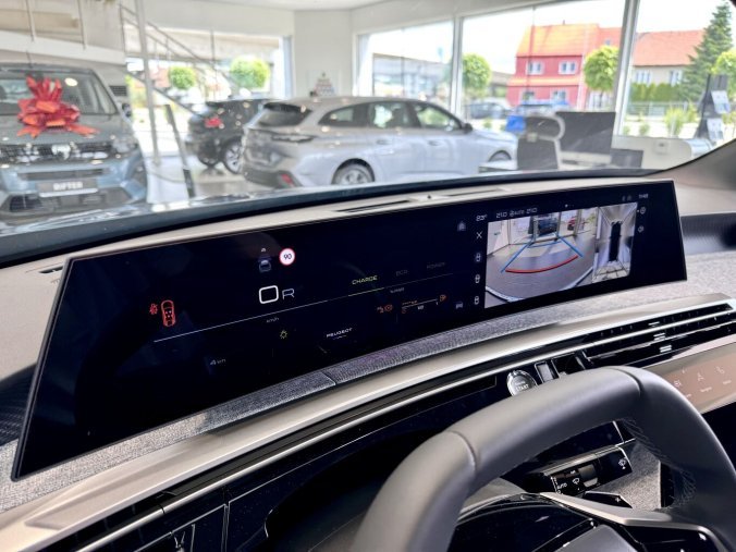 Peugeot 3008, Peugeot 3008 ALLURE Hybrid 136k, Automat, barva černá
