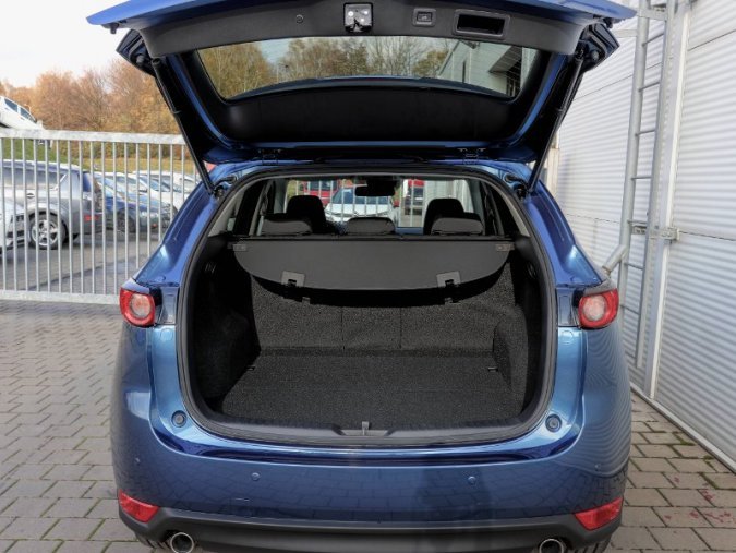 Mazda CX-5, 2,0 Skyactiv-G 165k/121kW MAN, barva modrá
