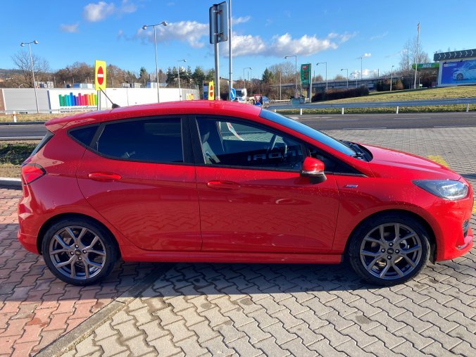 Ford Fiesta, ST-Line, 5dveřová, 1,0 EcoBoost Hybrid (mHEV) 92 kW/125 k, 6st. manuální, barva červená