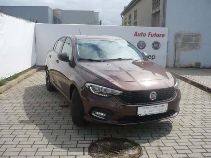 Fiat Tipo, 1.4 95k Italia Street, barva hnědá