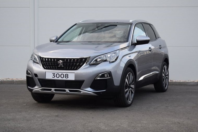 Peugeot 3008, ALLURE 1.2 PureTech 130k MAN6, barva šedá