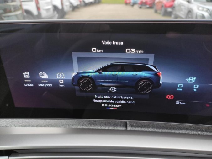 Peugeot 5008, Peugeot 5008 GT Plug-in HYBRID 195k  e-DCS7, barva šedá