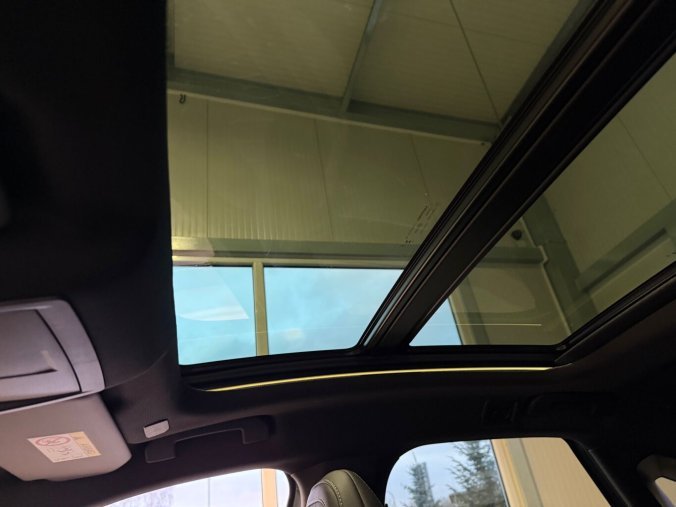 Peugeot 3008, Peugeot 3008 GT Hybrid 145 e-DCS6, barva modrá