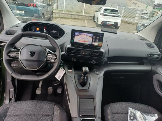 Peugeot Rifter, Peugeot Rifter ALLURE 1.5 BlueHDi 130k, barva zelená