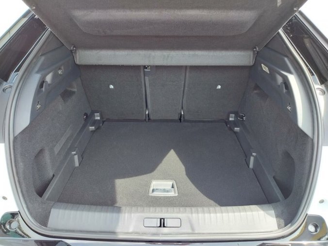 Peugeot 3008, Peugeot 3008 GT Elektromotor 73kWh - SKLAD, barva bílá