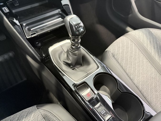 Peugeot 208, Peugeot 208 ALLURE, 100k, Paket Access, barva šedá