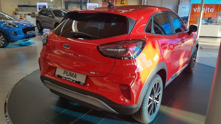 Ford Puma, SUV, Titanium SUV 1,0 EcoBoost (mHEV) 92 kW / 125 k, barva červená