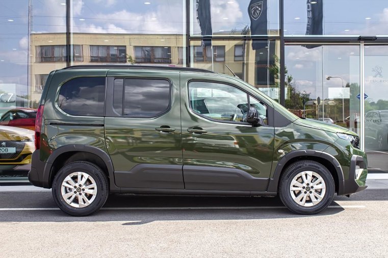 Peugeot Rifter, Peugeot Rifter 1,5 ALLURE BHDi S&S MAN6 N1, barva zelená