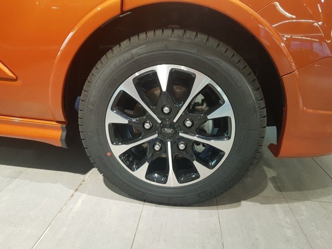 Ford Tourneo Custom, MPV,  L2 SPORT MHEV 2,0 EcoBlue (mHEV) 136 kW / 185 k, barva oranžová