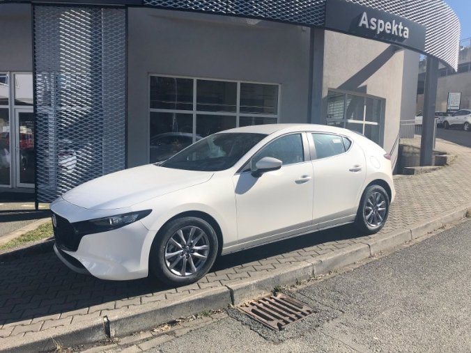 Mazda 3, 2.0i G 122 K, barva bílá