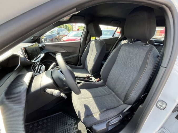 Peugeot 2008, Peugeot 2008 BUSINESS Turbo 100k MAN6, barva bílá