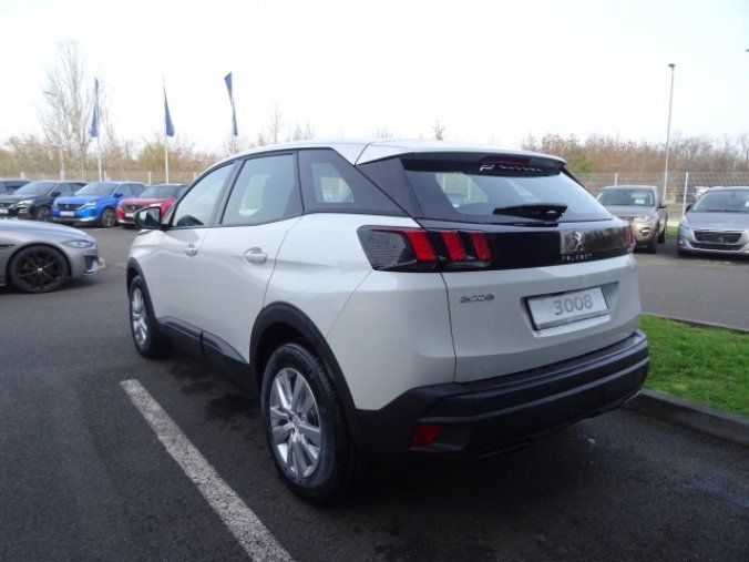 Peugeot 3008, Active P. 1.2 PureTech 130k, barva bílá