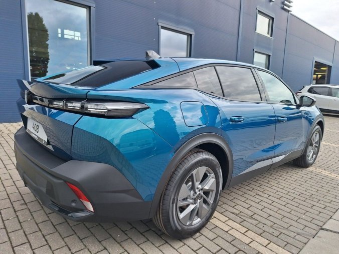 Peugeot 408, Peugeot 408 ALLURE Hybrid 136 e-DCS6, barva modrá