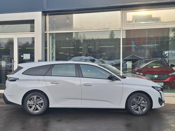 Peugeot 308, Peugeot 308 SW STYLE  Hybrid 145 e-DCS6, barva bílá