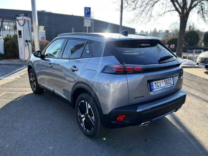 Peugeot 2008, Peugeot 2008 ALLURE PureTech 130k EAT8, barva šedá
