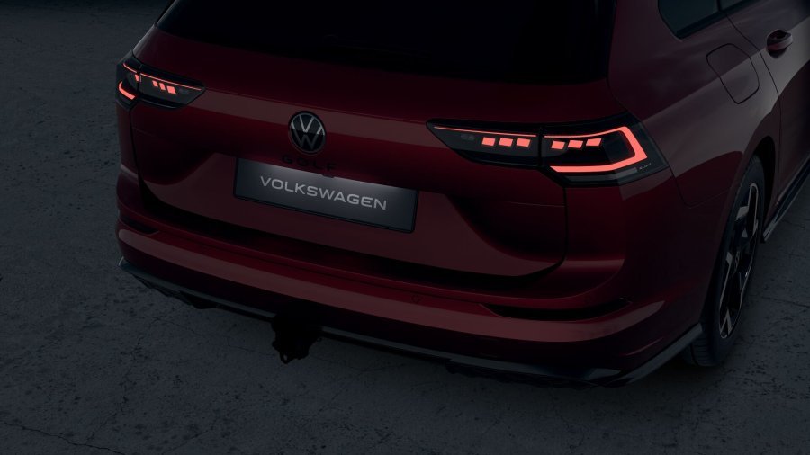 Volkswagen Golf Variant, Golf Variant R-Line People 2,0 TDI 7DSG, barva červená