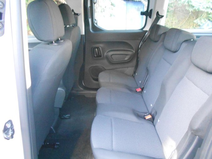 Peugeot Rifter, Peugeot Rifter LONG ACTIVE BlueHDi 100k, barva bílá