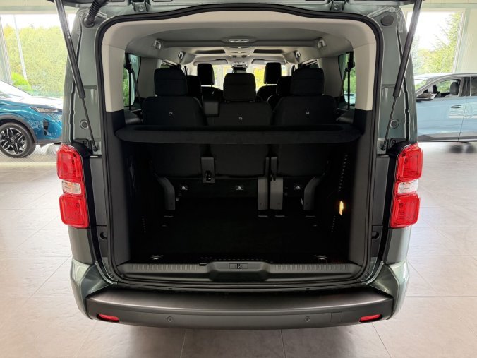 Peugeot Traveller, Peugeot Traveller Active L3 2.2 BHDi 150k MAN6, barva zelená
