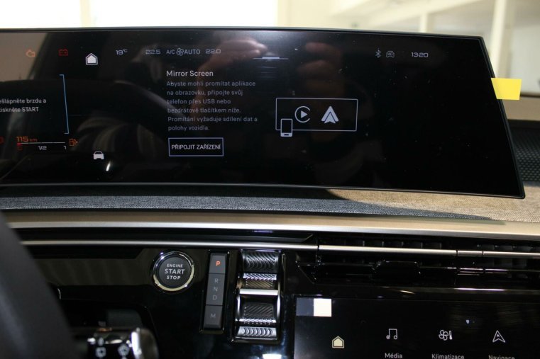 Peugeot 5008, Peugeot 5008 GT Hybrid 136 e-DCS6, barva modrá