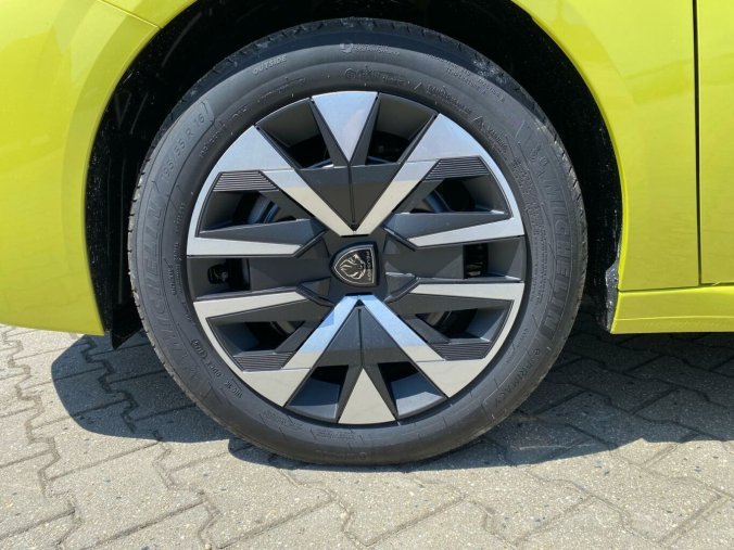 Peugeot 208, Peugeot 208 STYLE PureTech 100 S&S MAN6, barva žlutá