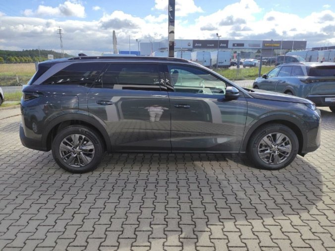 Peugeot 5008, Peugeot 5008 ALLURE Hybrid 145 e-AUT6 NAVI, barva šedá