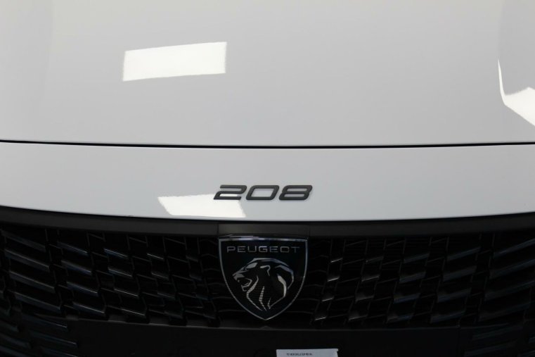 Peugeot 208, Peugeot 208 STYLE PureTech 100 MAN6, barva bílá