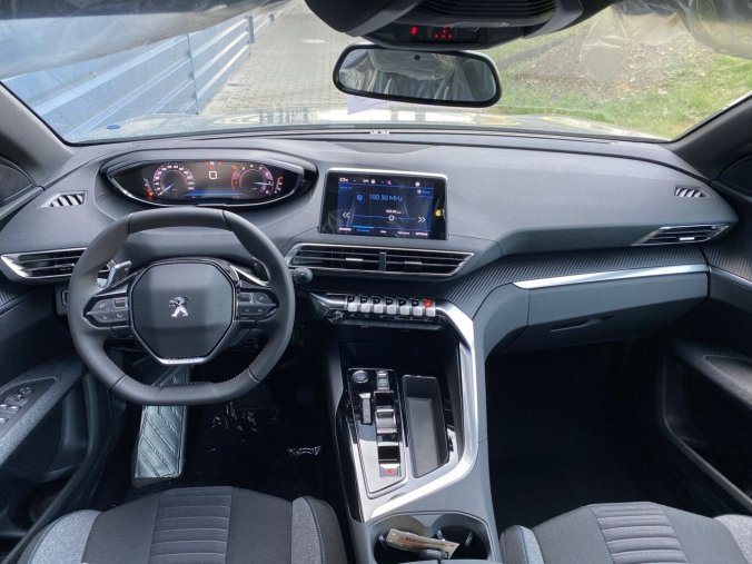 Peugeot 5008, Peugeot 5008  ACTIVE PACK BlueHDi 130hp EAT8 - 7míst - 2003, barva šedá