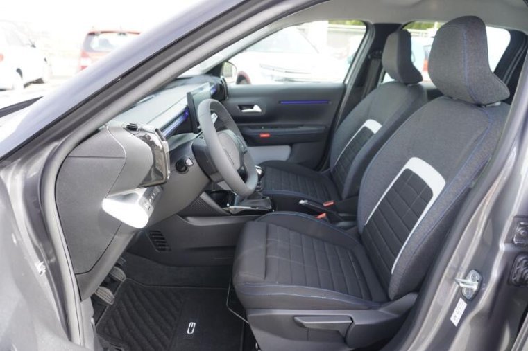Citroën C3, PLUS Turbo 100 MAN6, barva šedá