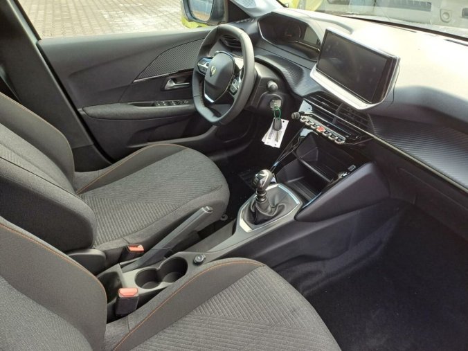 Peugeot 208, Peugeot 208 Style PureTech 1.2 7 let zár., barva šedá