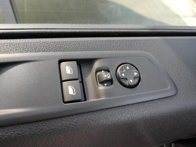 Peugeot Traveller, Peugeot Traveller 2.0 HDI 180k AUT8 L2 8 MÍST, barva zelená