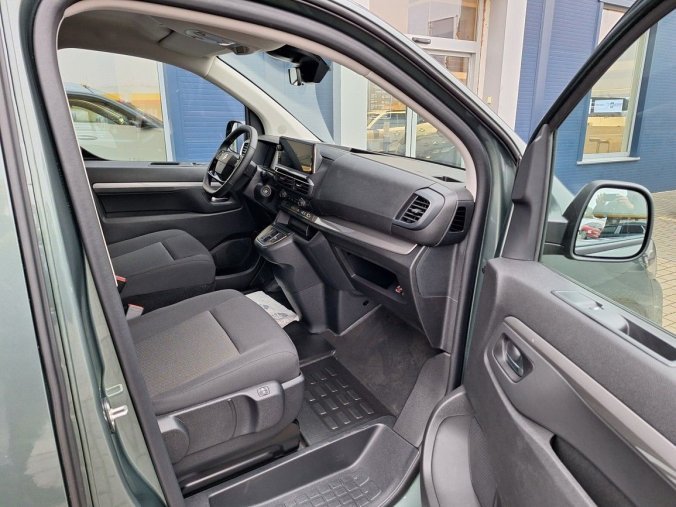 Peugeot Traveller, Peugeot Traveller Active Long 2.0 BHDi 180  EAT8, barva zelená