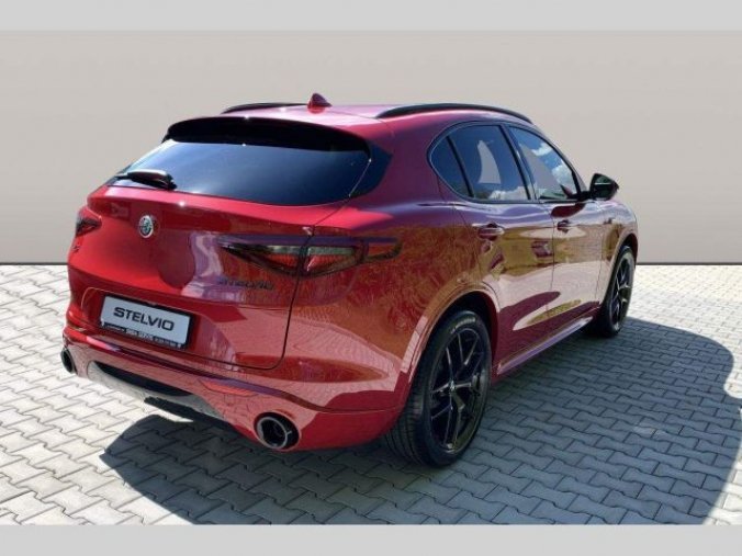 Alfa Romeo Stelvio, 2.0 Turbo 280k Q4 VELOCE, barva červená