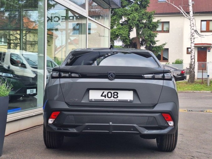 Peugeot 408, Peugeot 408 ALLURE Hybrid 145 e-DCS6, barva šedá