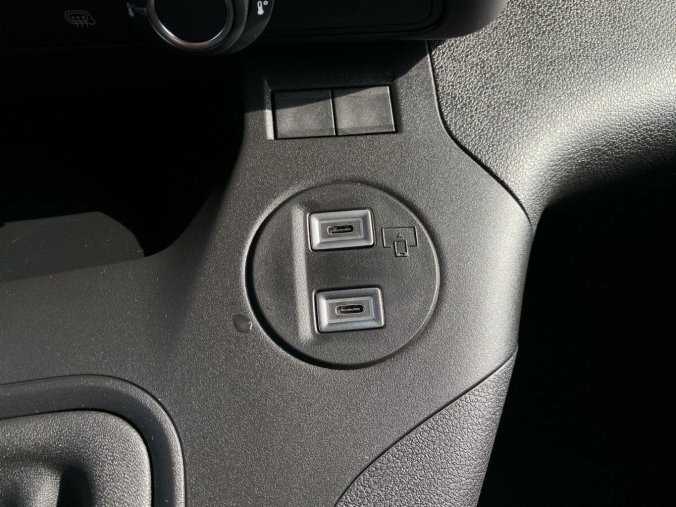 Peugeot Partner, Peugeot Partner Furgon L1 PureTech 110 MAN6, barva bílá