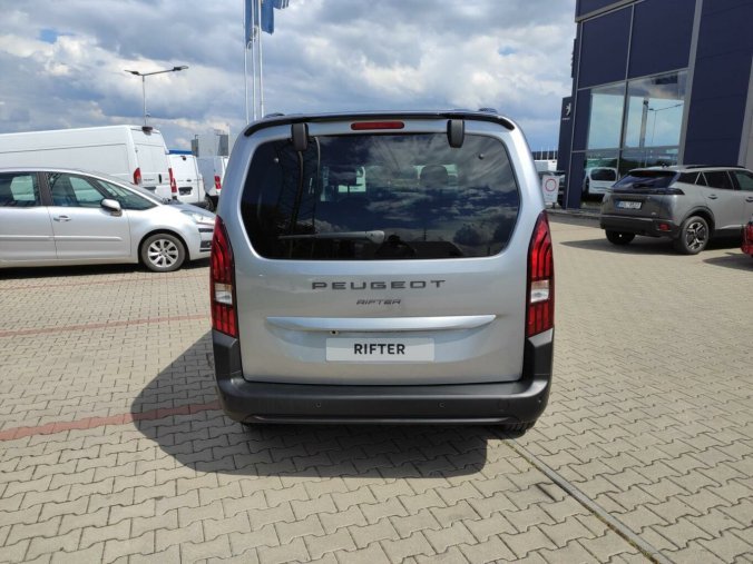 Peugeot Rifter, Peugeot Rifter ALLURE 1.5 HDI 130k MAN6 7míst, barva stříbrná