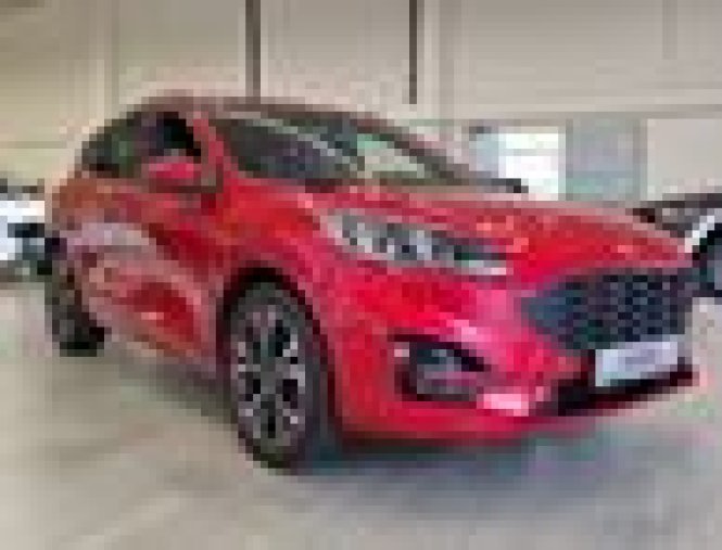 Ford Kuga, 1.5 EcoBoost, barva červená
