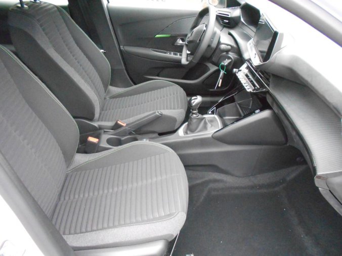 Peugeot 208, Peugeot 208 STYLE 100 Puretech MAN6, barva bílá