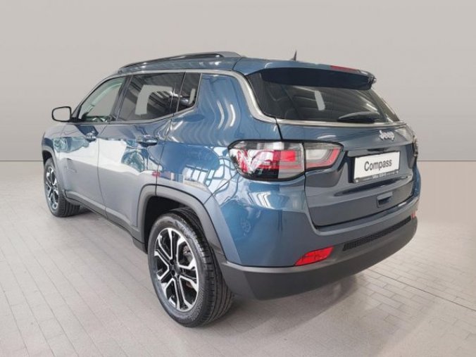 Jeep Compass, Altitude 1.5 Turbo e-Hybrid, barva modrá