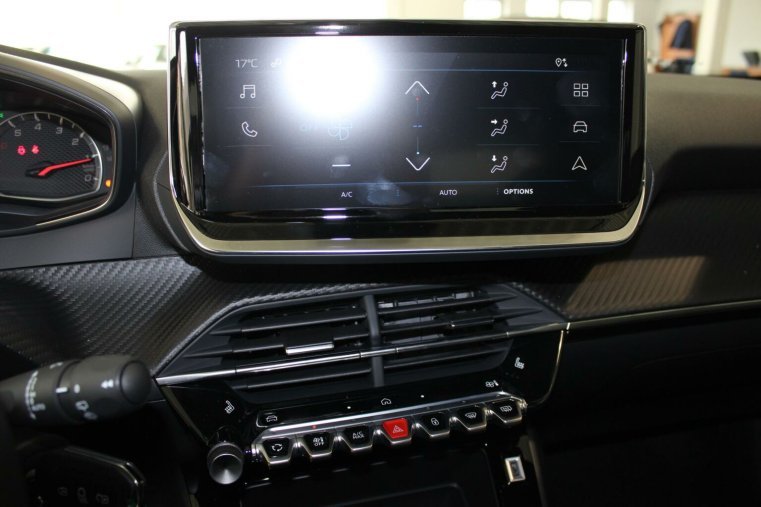 Peugeot 2008, Peugeot 2008 STYLE PureTech 100 S&S MAN6, barva černá