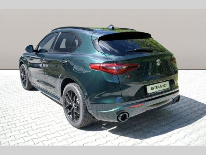 Alfa Romeo Stelvio, 2.0 Turbo 280k Q4 VELOCE, barva zelená