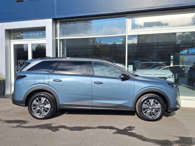 Peugeot 5008, Peugeot 5008 BUSINESS Hybrid 145 e-DCS6, barva modrá