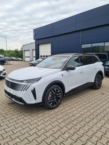 Peugeot 5008, Peugeot 5008 5008 GT Hybrid 145 e-DCS6, barva bílá