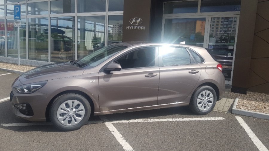 Hyundai i30, 1,5i 81 kW MT, barva bronzová