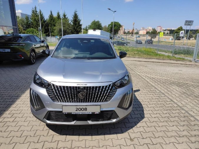 Peugeot 2008, Peugeot 2008 ALLURE 1.2 TURBO 100k 2xkamera, barva stříbrná