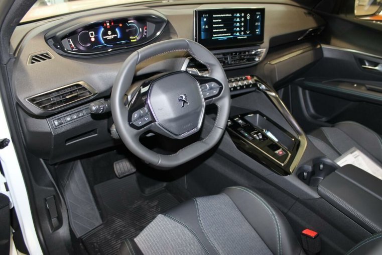 Peugeot 5008, Peugeot 5008 ALLURE PACK BlueHDi 130 EAT8, barva bílá