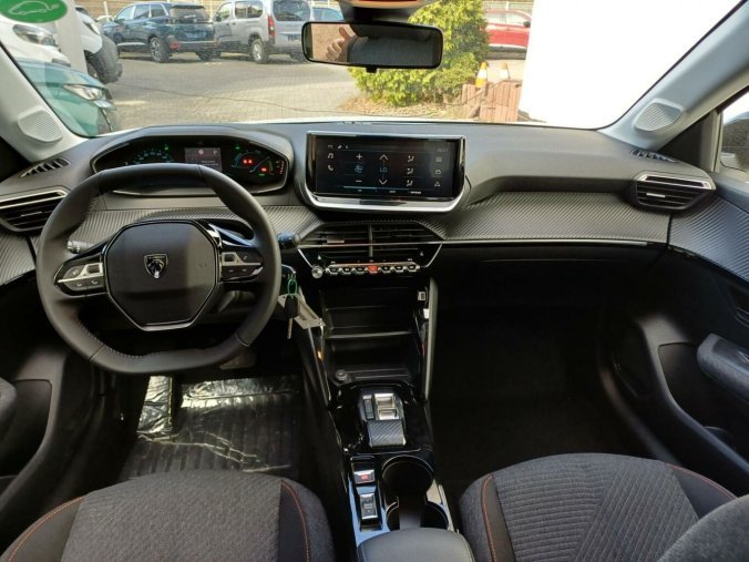 Peugeot 208, Peugeot 208 Style Elektro 100kW/136k, barva bílá