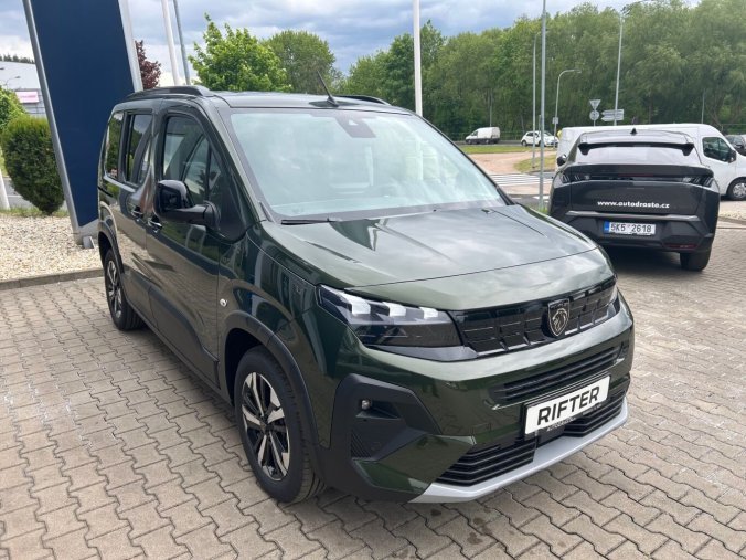 Peugeot Rifter, Peugeot Rifter GT BlueHDi 130 S&S EAT8, barva zelená