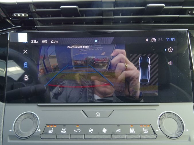 Peugeot 408, Peugeot 408 ALLURE Hybrid 145k e-DCS6, barva šedá