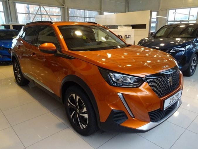 Peugeot 2008, ALLURE 1.2 PureTech 100k S&S MAN6, barva oranžová